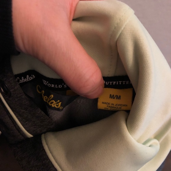 Cabela’s women’s sweatshirt - Picture 2 of 3